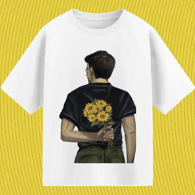 surprise flowers — Oversized T-Shirts